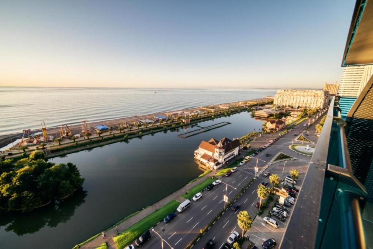Orbi City Twins Tower Μπατούμι Εξωτερικό φωτογραφία